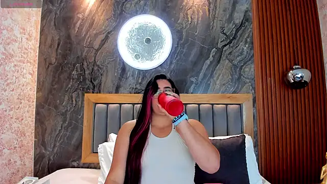 BellaPeers  online show from 10/09/25, 11:52