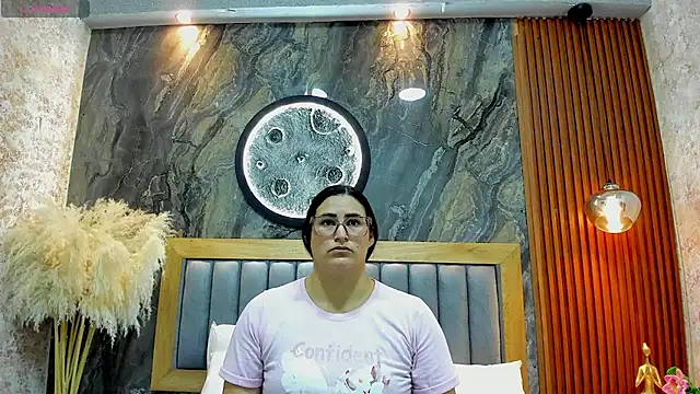 BellaPeers  online show from 04/15/26, 10:55