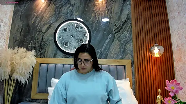 BellaPeers  online show from 04/30/26, 10:43