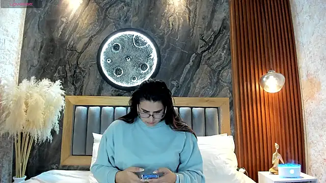 BellaPeers  online show from 05/26/26, 10:44