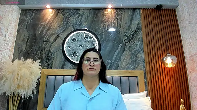 BellaPeers  online show from 05/30/26, 12:02
