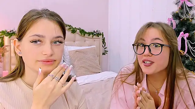 Snapshot of queenofjoyy chatting on 12/14/24, 09:07 queenofjoyy online show from 12/14/24, 09:07