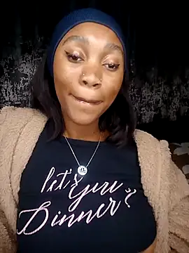 Snapshot of Shria107 chatting on 11/06/25, 11:04 Shria107 online show from 11/06/25, 11:04