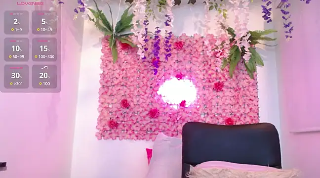 BLONDE SEXYHOT online show from 02/13/25, 08:45