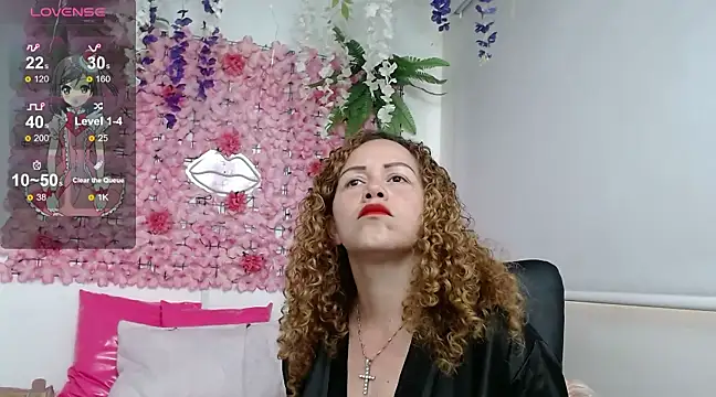 BLONDE SEXYHOT online show from 02/20/25, 06:02