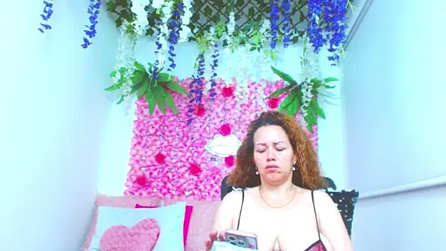 BLONDE SEXYHOT online show from 10/06/25, 05:16