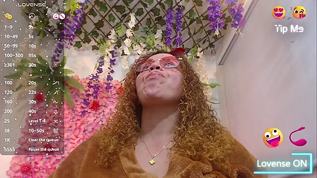 BLONDE SEXYHOT online show from 01/09/26, 12:35