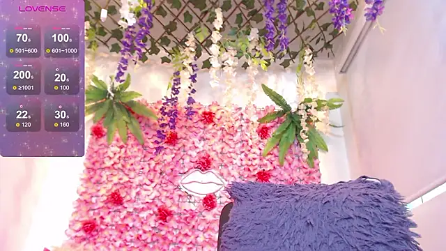 BLONDE SEXYHOT online show from 03/13/26, 04:46