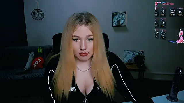 juli kisss online show from 01/18/25, 07:58