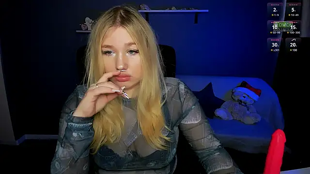 juli kisss online show from 02/06/25, 12:37