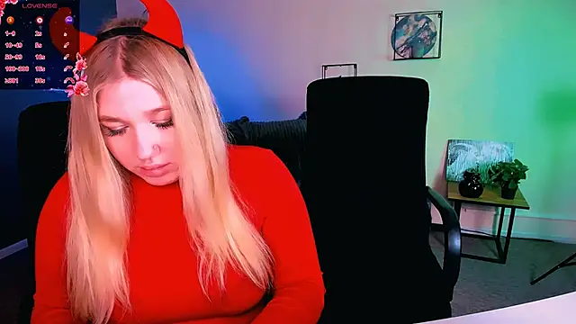 juli kisss online show from 02/08/25, 11:24