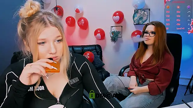 juli kisss online show from 02/17/25, 11:09