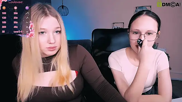 juli kisss online show from 03/08/25, 01:36