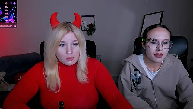 juli kisss online show from 09/10/25, 07:25