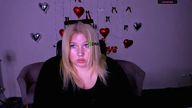 juli kisss online show from 02/14/26, 02:36