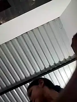 Snapshot of Little_Pau_Dirty chatting on 01/08/25, 11:21 Little Pau Dirty online show from 01/08/25, 11:21