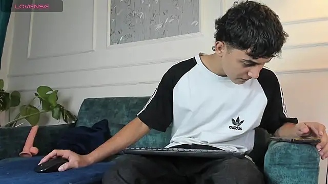 Austin Cardieff online show from 03/20/25, 03:13