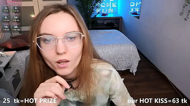 Snapshot of velvetvalkyries chatting on 12/14/24, 04:31 velvetvalkyries online show from 12/14/24, 04:31