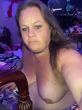 Snapshot of HeatherLynn chatting on 03/03/26, 04:40 HeatherLynn online show from 03/03/26, 04:40