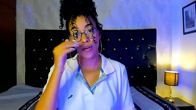 sasha fox00 online show from 01/17/25, 04:15