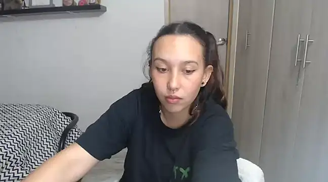 Skarlet Adams28 online show from 12/20/24, 01:36