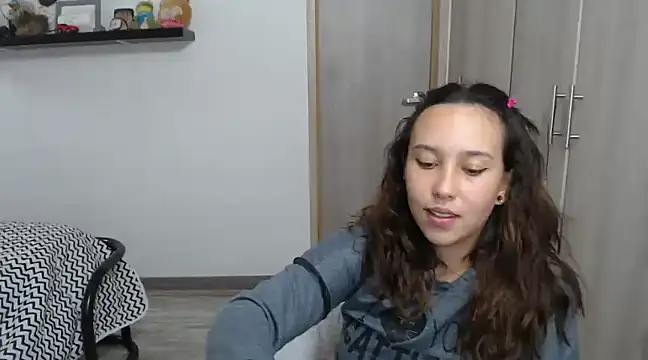 Skarlet Adams28 online show from 01/11/25, 02:09