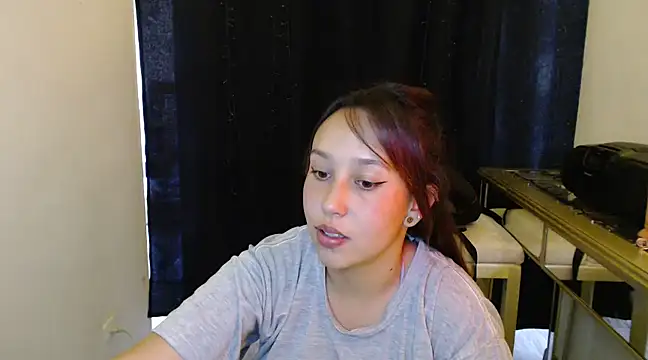 Skarlet Adams28 online show from 01/16/25, 06:48