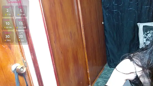 Snapshot of Persefonefire chatting on 12/02/25, 09:54 Persefonefire online show from 12/02/25, 09:54