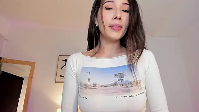 Snapshot of viooletaa chatting on 01/28/25, 04:30 viooletaa online show from 01/28/25, 04:30