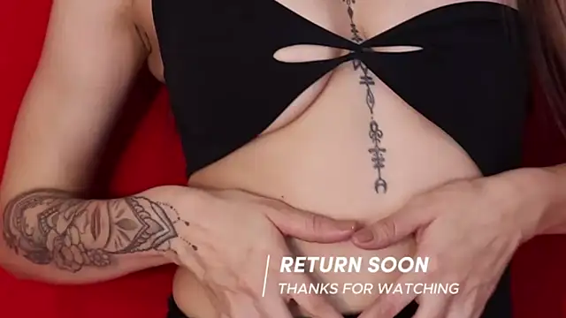 Snapshot of viooletaa chatting on 10/06/25, 06:27 viooletaa online show from 10/06/25, 06:27