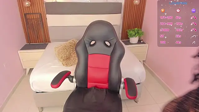 Snapshot of ALICESTARKK chatting on 09/26/25, 06:56 ALICESTARKK online show from 09/26/25, 06:56