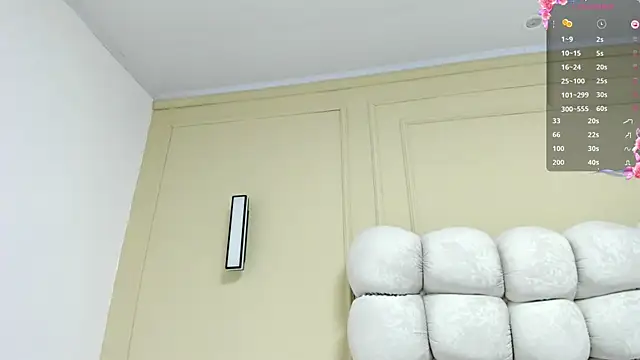 Snapshot of ALICESTARKK chatting on 04/11/26, 12:59 ALICESTARKK online show from 04/11/26, 12:59