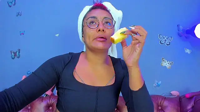 Kaira mosse online show from 04/03/26, 12:36