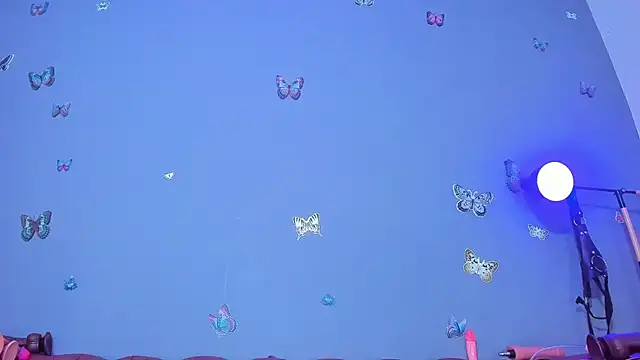 Kaira mosse online show from 04/19/26, 06:10