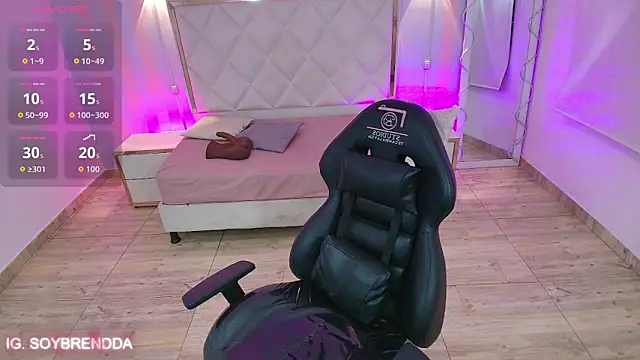 Brendda tay online show from 11/10/25, 03:16