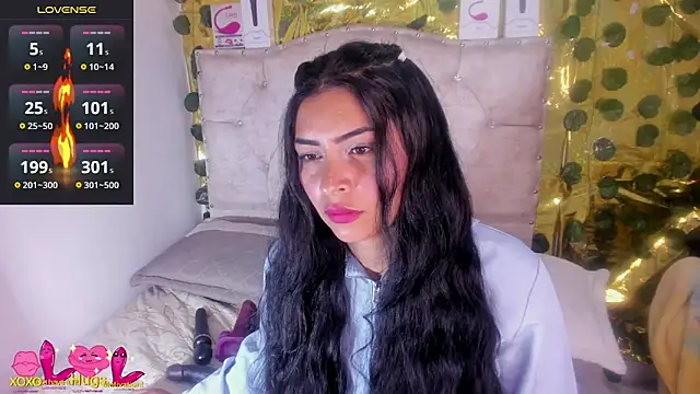 Snapshot of cristalconnorr chatting on 05/08/26, 02:44 cristalconnorr online show from 05/08/26, 02:44