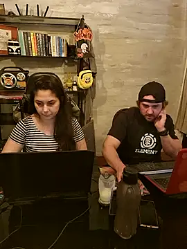 Snapshot of CoelhinhaGostosa chatting on 10/24/25, 05:59 CoelhinhaGostosa online show from 10/24/25, 05:59