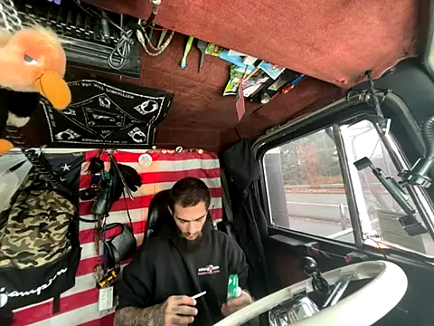 XMeF10 online show from 12/05/25, 07:43