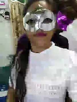 Snapshot of Dirty_couple_11 chatting on 01/19/25, 04:36 Dirty couple 11 online show from 01/19/25, 04:36