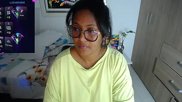 miajoseph  online show from 02/04/25, 08:02