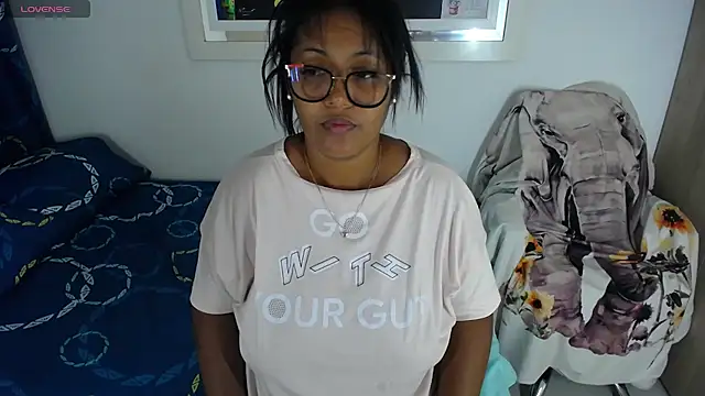 miajoseph  online show from 03/19/25, 04:36