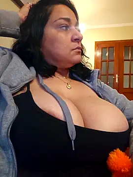 paulinaDiaz1 online show from 11/06/25, 02:29