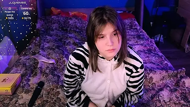 Ruyjin Choi online show from 12/17/24, 01:05