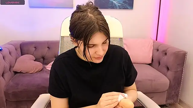 Ruyjin Choi online show from 03/01/25, 03:49