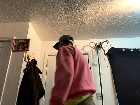 Snapshot of bigdckstud chatting on 01/18/25, 08:51 bigdckstud online show from 01/18/25, 08:51