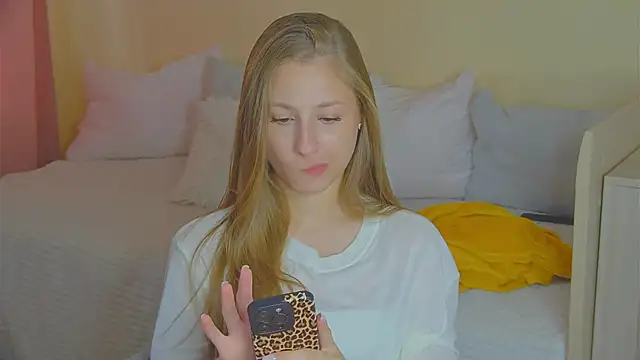 BritneyCruze online show from 09/09/25, 08:25