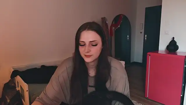 ce leste   online show from 11/23/25, 12:38