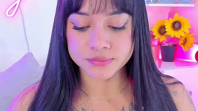 MaddyParisi online show from 03/05/25, 04:13