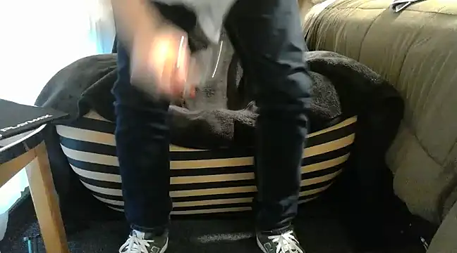 Snapshot of ChunkyMonkey007 chatting on 12/02/24, 06:41 ChunkyMonkey007 online show from 12/02/24, 06:41