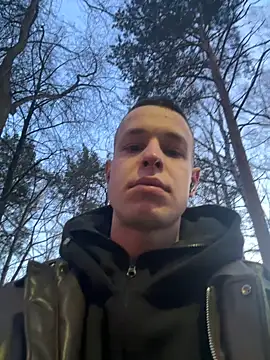 pretty roman online show from 04/14/26, 03:18